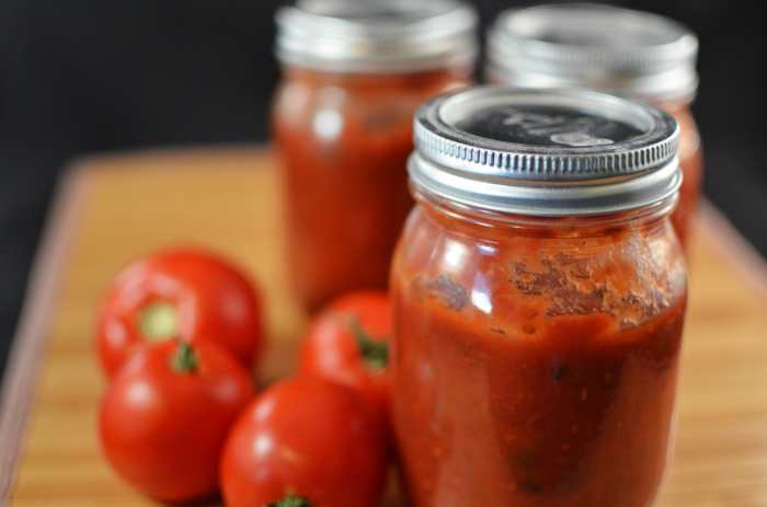 Recipe for tomato sauce for canning