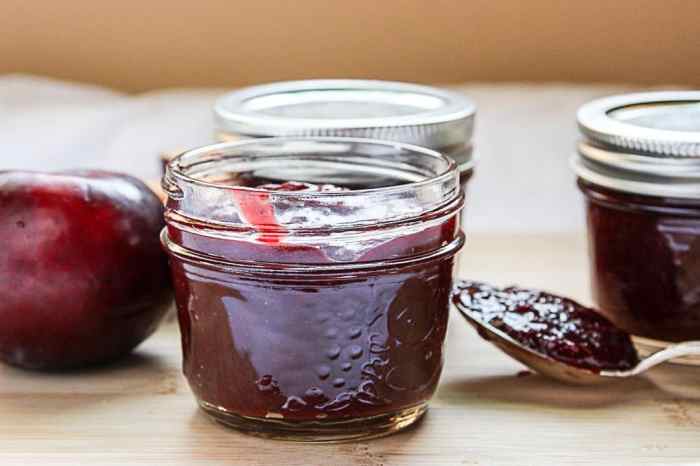 Recipe plum sauce