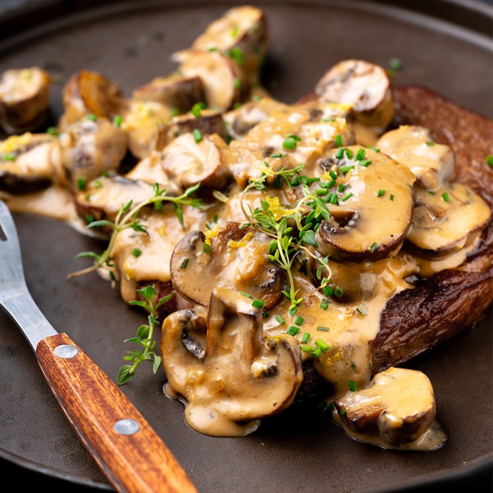 Cream and mushroom sauce recipe