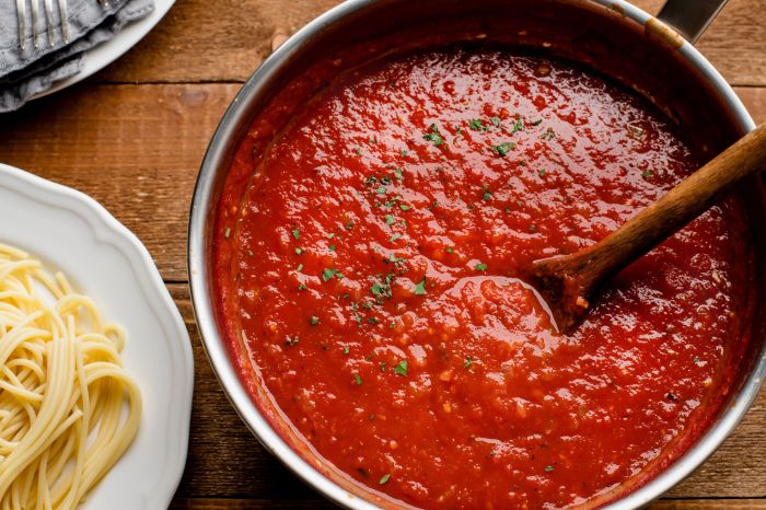 Tomato sauce recipe with canned tomatoes