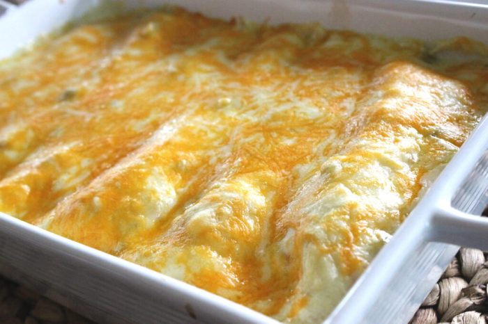 Chicken enchiladas recipe with white sauce